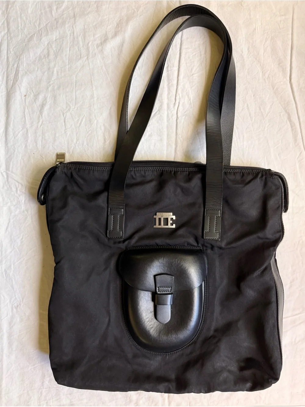 Iceberg Black Shoulder Tote with Front Pocket